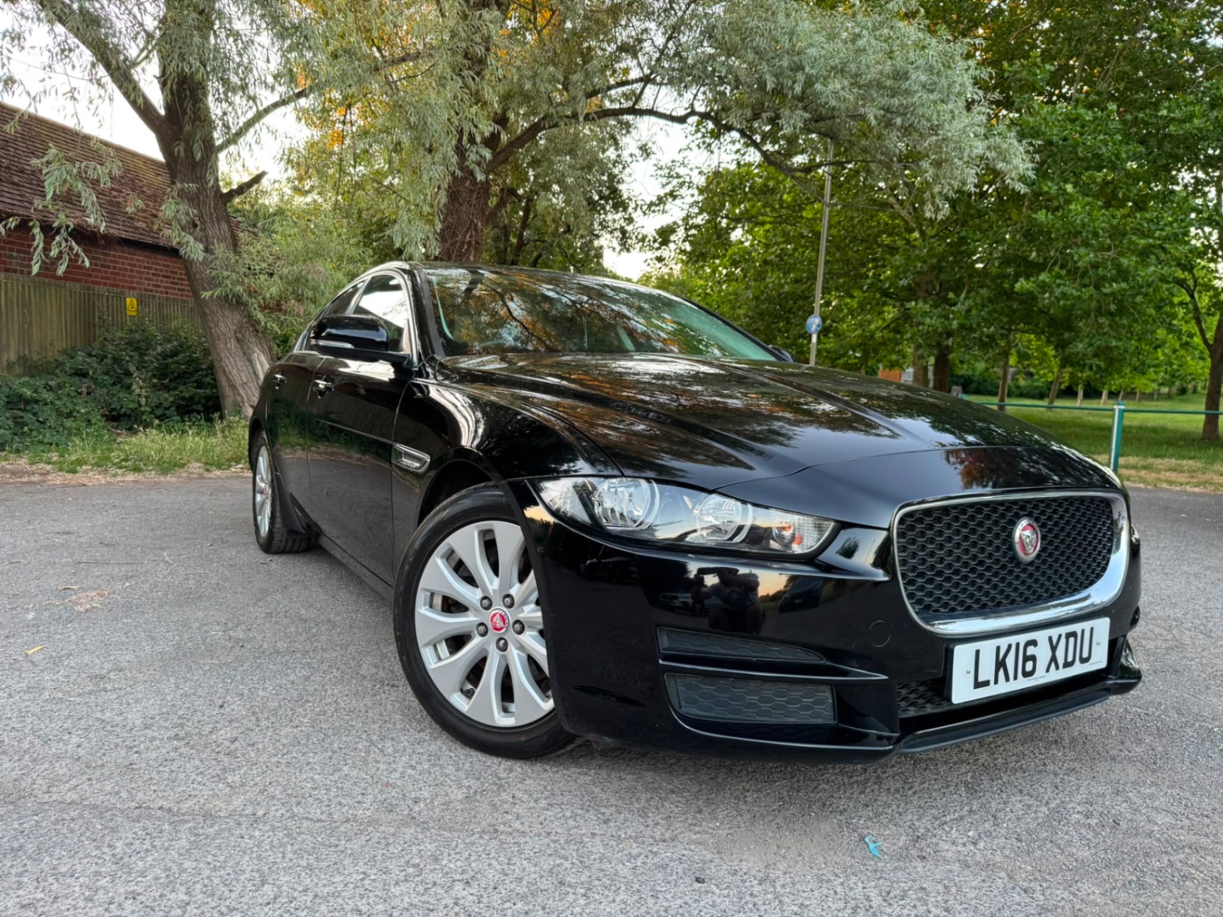 2016 Jaguar XE Prestige 2.0d